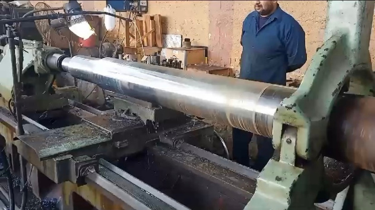 fabrication welding and lathing big shafts
